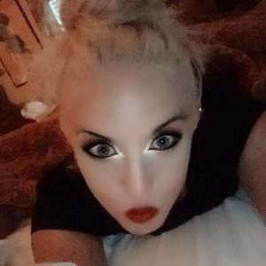 Meet your Posher, Ariana